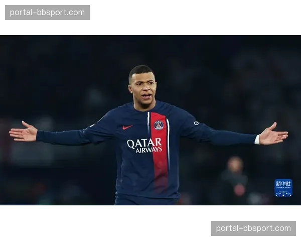 巴黎圣日耳曼官方宣布：姆巴佩内收肌轻微拉伤，将缺席未来两场联赛。