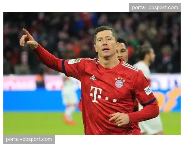 德甲联盟公布上赛季财务报告，联赛总收入再创历史新高